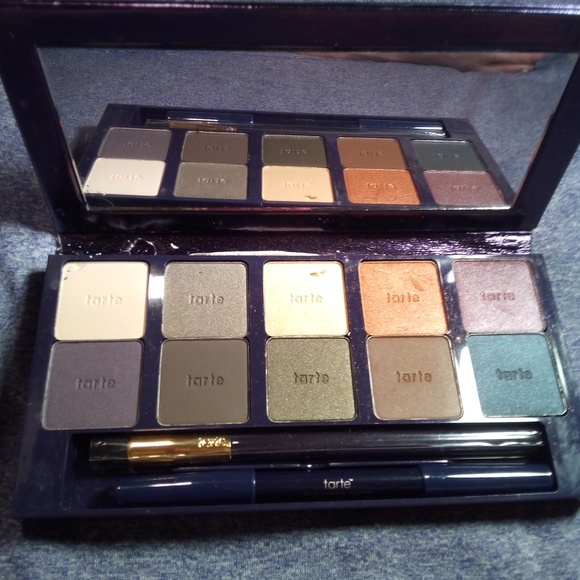 TARTE LIMITED EDITION COLLECTOR'S PALETTE - Picture 4 of 7